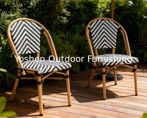 كرسي مطعم خارجي فرنسي من الراطان الألومنيوم الخيزران الإطار الملوّن أساطير الزيبرا مع الشرائط الأسود الأبيض كرسي خارجي