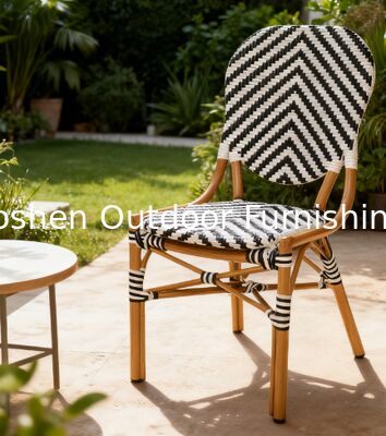 كرسي مطعم خارجي فرنسي من الراطان الألومنيوم الخيزران الإطار الملوّن أساطير الزيبرا مع الشرائط الأسود الأبيض كرسي خارجي