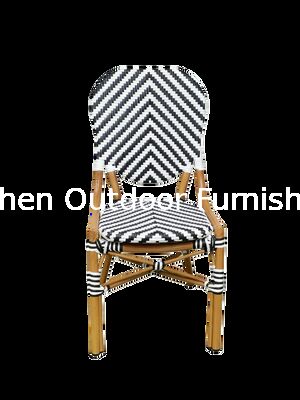 كرسي مطعم خارجي فرنسي من الراطان الألومنيوم الخيزران الإطار الملوّن أساطير الزيبرا مع الشرائط الأسود الأبيض كرسي خارجي