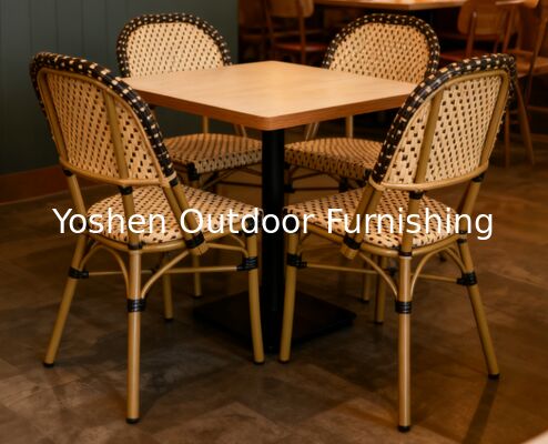 مقهى فرنسي يضع كراسي الروتان بيج على الأسود لحديقتك